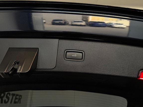 Porsche Cayenne 21 of 21