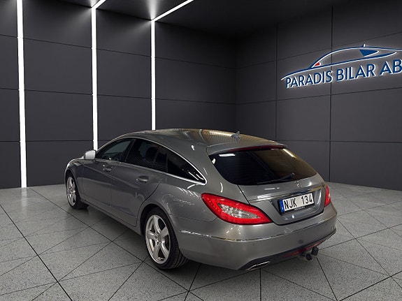 Mercedes-Benz CLS250 3 of 29