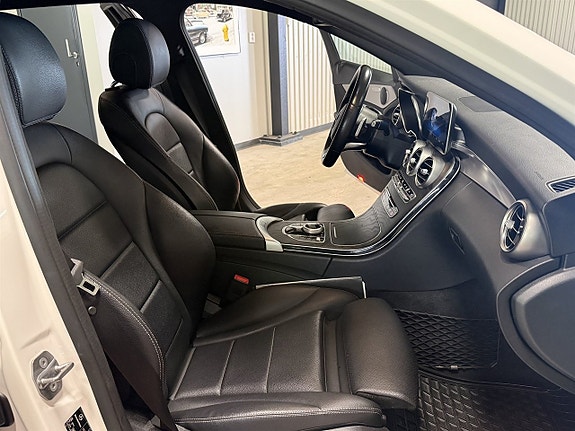 Mercedes-Benz C220 9 of 11