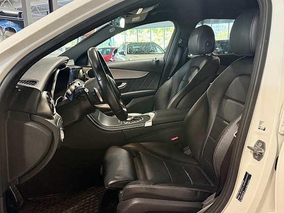 Mercedes-Benz C220 7 of 11
