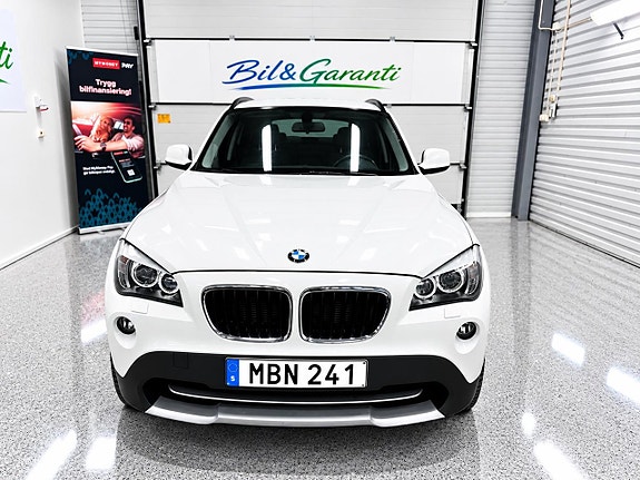 BMW X1 3 of 11