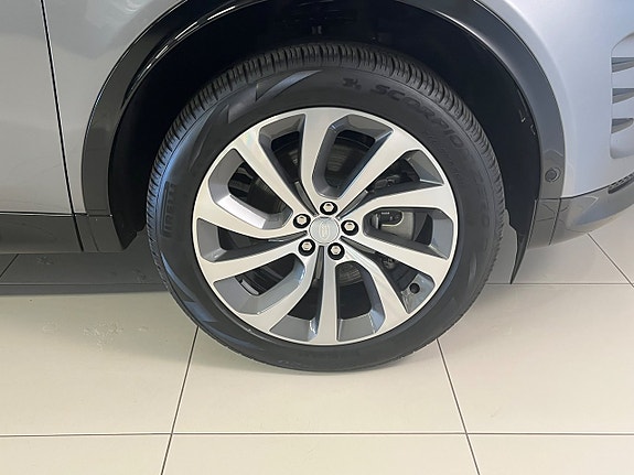 Land Rover Discovery Sport 11 of 11