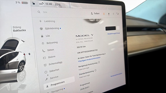 Tesla Model Y 13 of 15