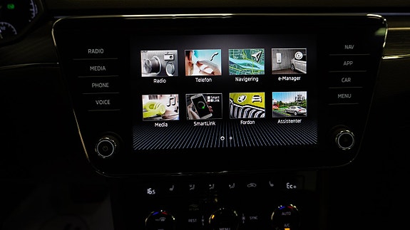Skoda Superb 16 of 24