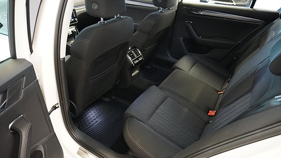 Skoda Superb 8 of 24