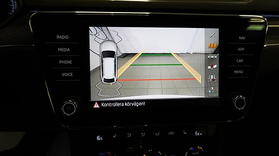 Skoda Superb 11 of 24