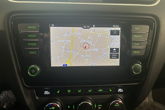 Skoda Octavia 14 of 18