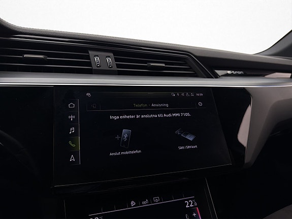 Audi e-tron 25 of 30