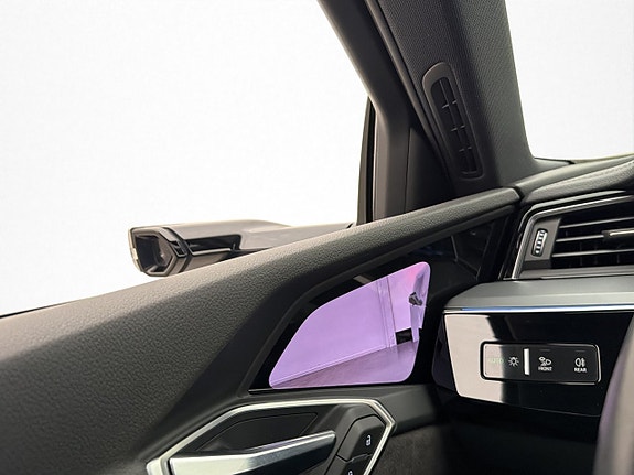 Audi e-tron 26 of 30
