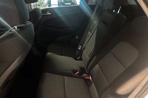 Hyundai Tucson 12 of 21