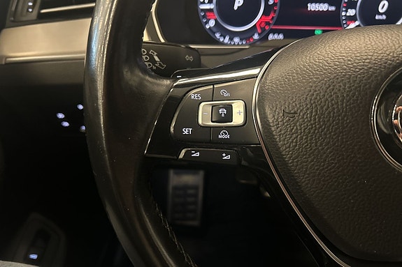 Volkswagen Passat 14 of 25