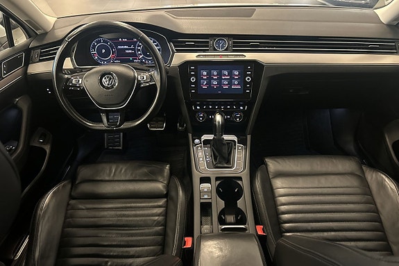 Volkswagen Passat 22 of 25