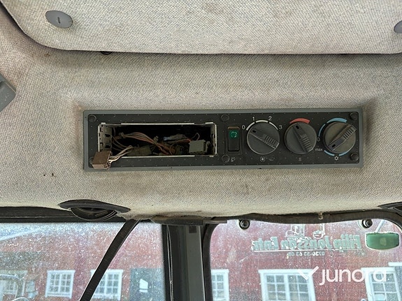 Traktor Valtra 8950-4 27 of 30
