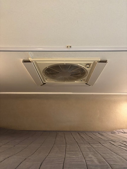 Bürstner A 536 6 åkande / 6 sov / Solcell / välskött / under 6 m 10 of 12