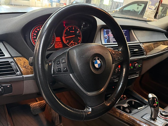 BMW X5 9 of 18
