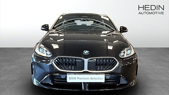 BMW 120 8 of 9