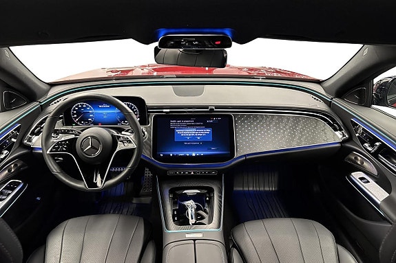 Mercedes-Benz E300 de 8 of 19