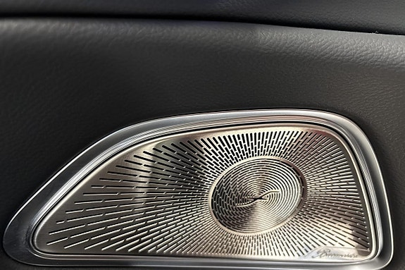 Mercedes-Benz E300 de 18 of 19