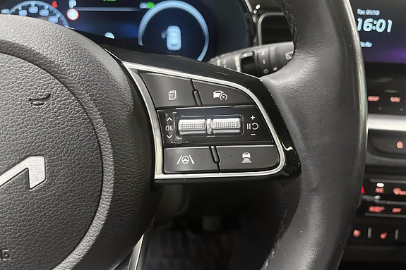 Kia Ceed 24 of 28
