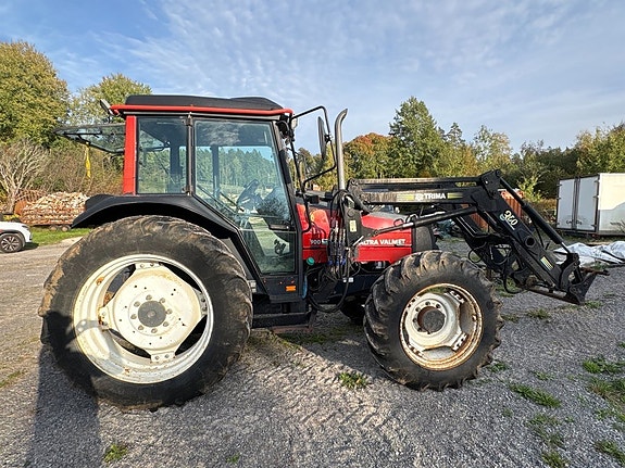 Traktor med lastare VALMET 900 6 of 6