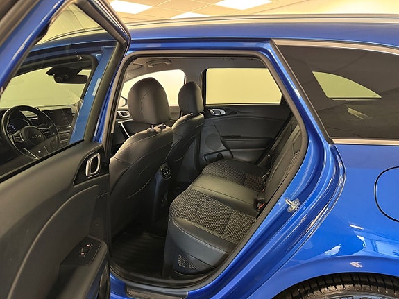 Kia Ceed 10 of 15