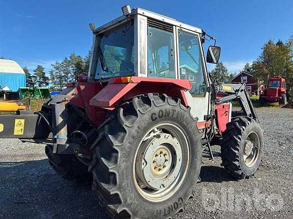 Traktor med lastare MASSEY FERGUSON 690 4WD 5 of 6