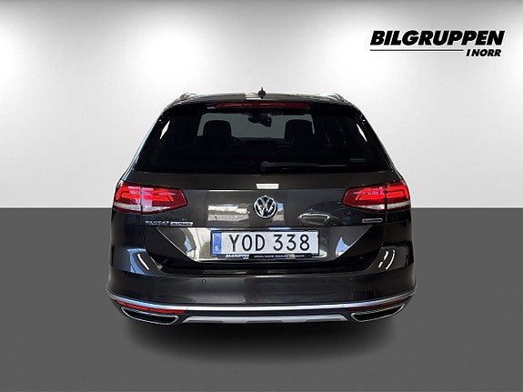 Volkswagen Passat Alltrack 6 of 18