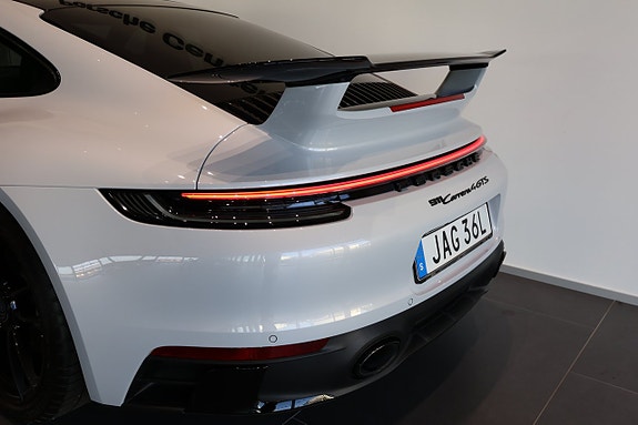 Porsche 911 Carrera 4 GTS 9 of 10