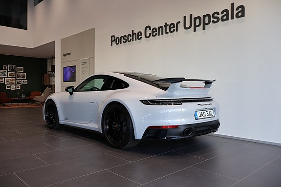 Porsche 911 Carrera 4 GTS 3 of 10