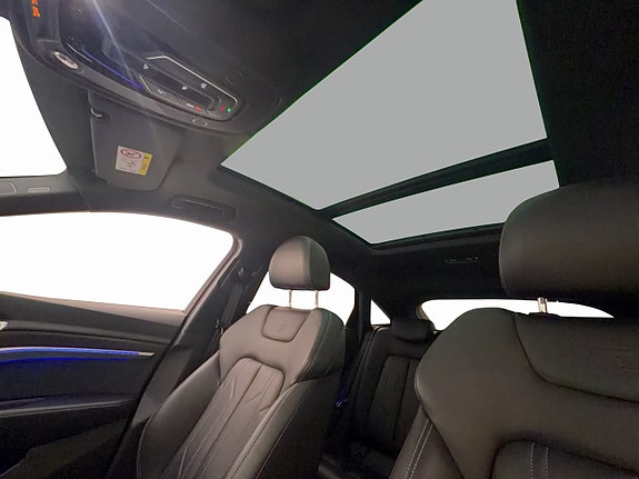 Audi e-tron 18 of 30