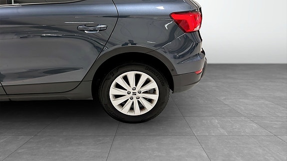 Seat Arona 6 of 18