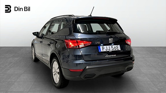 Seat Arona 3 of 18