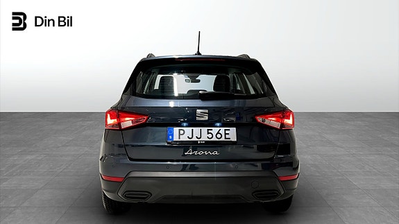 Seat Arona 5 of 18
