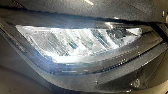 Seat Arona 14 of 18