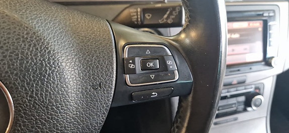 Volkswagen Passat 16 of 20