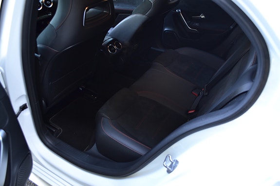 Mercedes-Benz A180 5 of 8