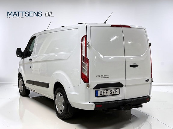 Ford Transit Custom 10 of 17
