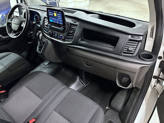 Ford Transit Custom 17 of 17