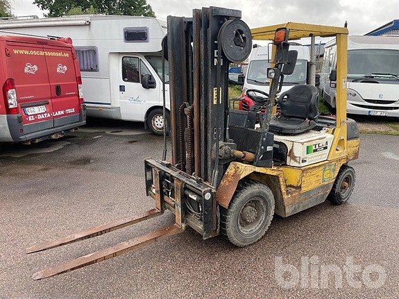 Motviktstruck TCM FD25 2 of 6