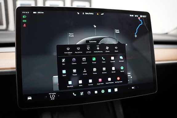 Tesla Model 3 19 of 24