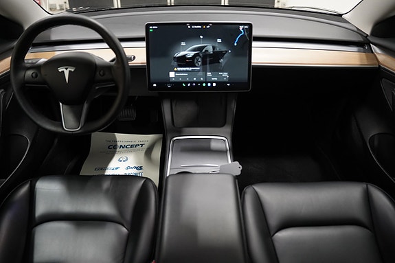 Tesla Model 3 11 of 24