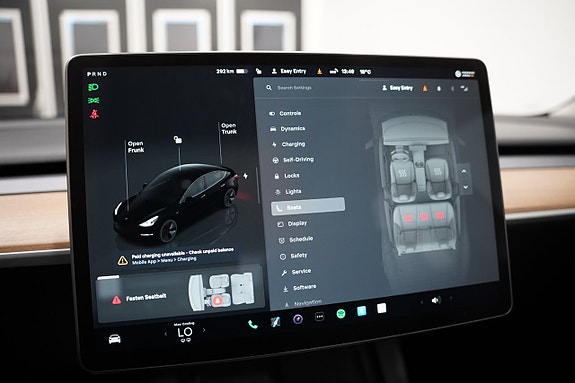 Tesla Model 3 18 of 24
