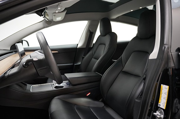Tesla Model 3 8 of 24