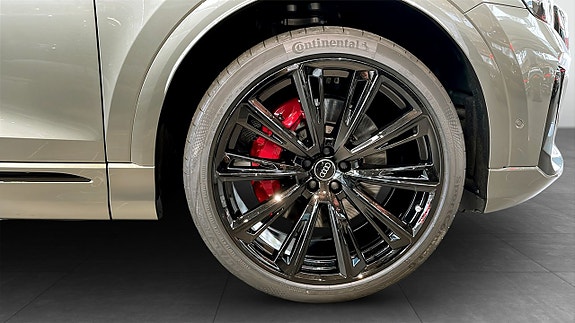Audi Q8 6 of 11
