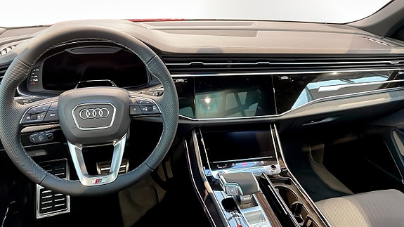 Audi Q8 9 of 11
