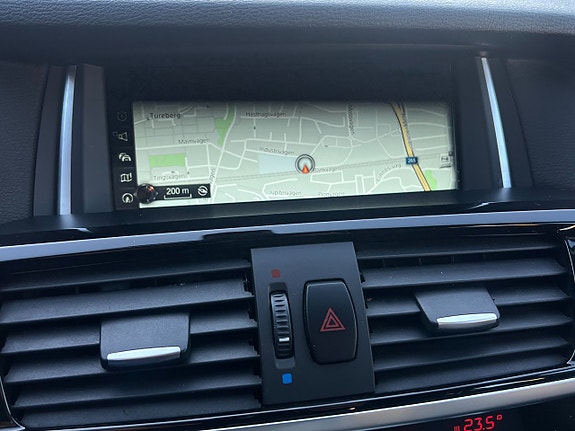 BMW X4 8 of 8