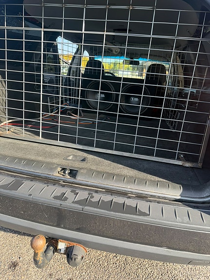 Volvo V70 6 of 8