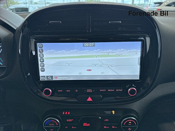 Kia e-Soul 10 of 12