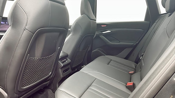 Audi S6 e-tron 12 of 13