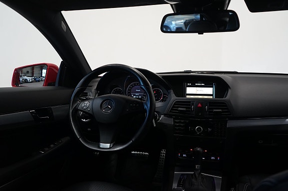 Mercedes-Benz E250 5 of 9